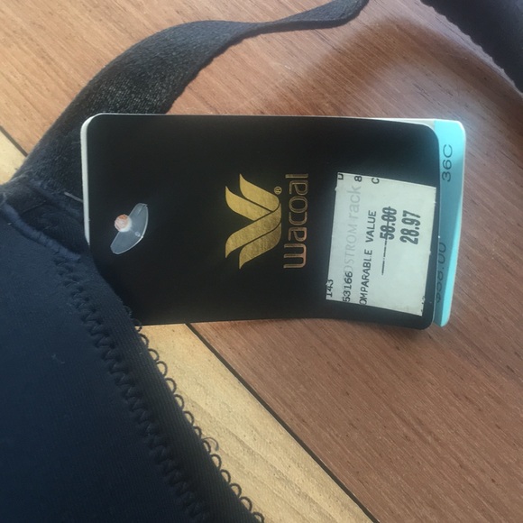 Bras - Picture 2 of 5